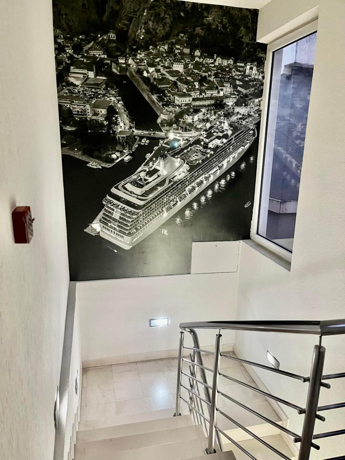 Garni Hotel Tianis Kotor Exterior foto