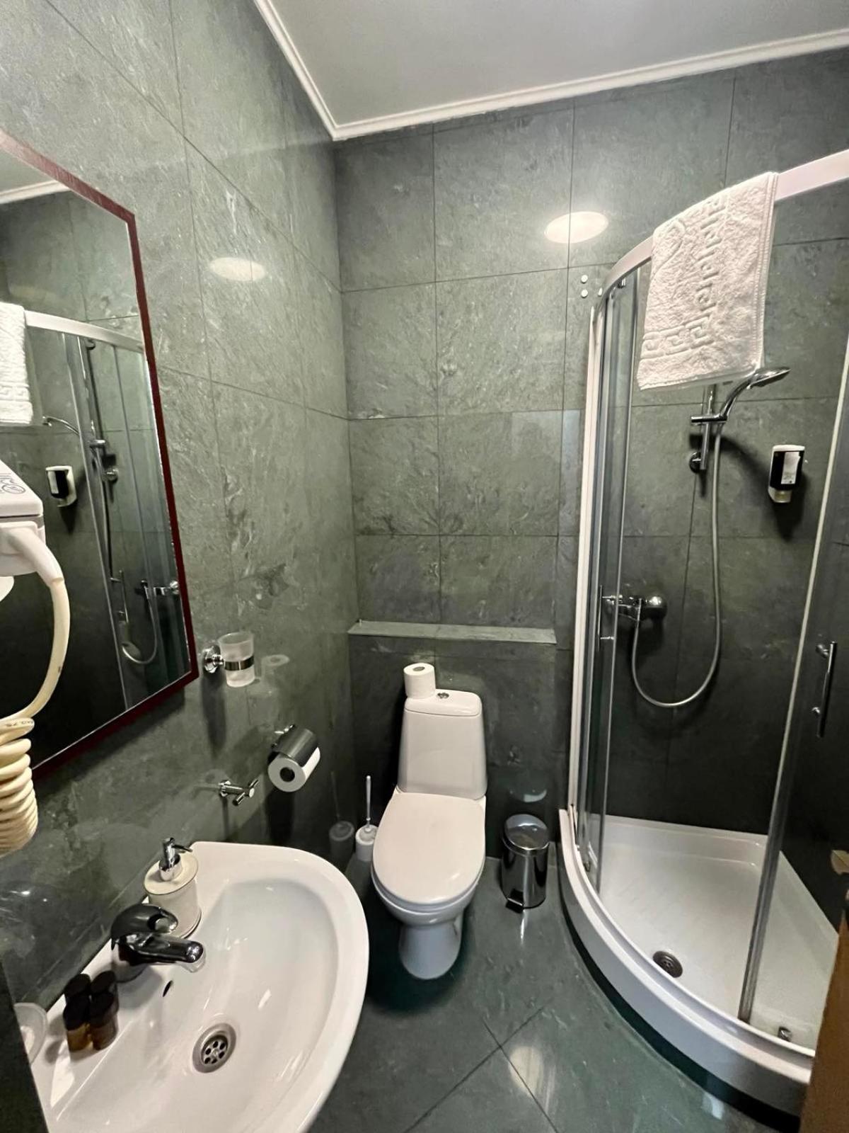 Garni Hotel Tianis Kotor Exterior foto