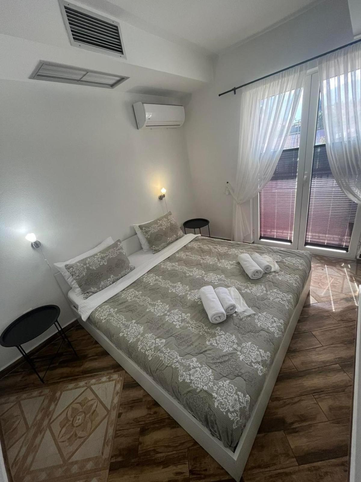 Garni Hotel Tianis Kotor Exterior foto