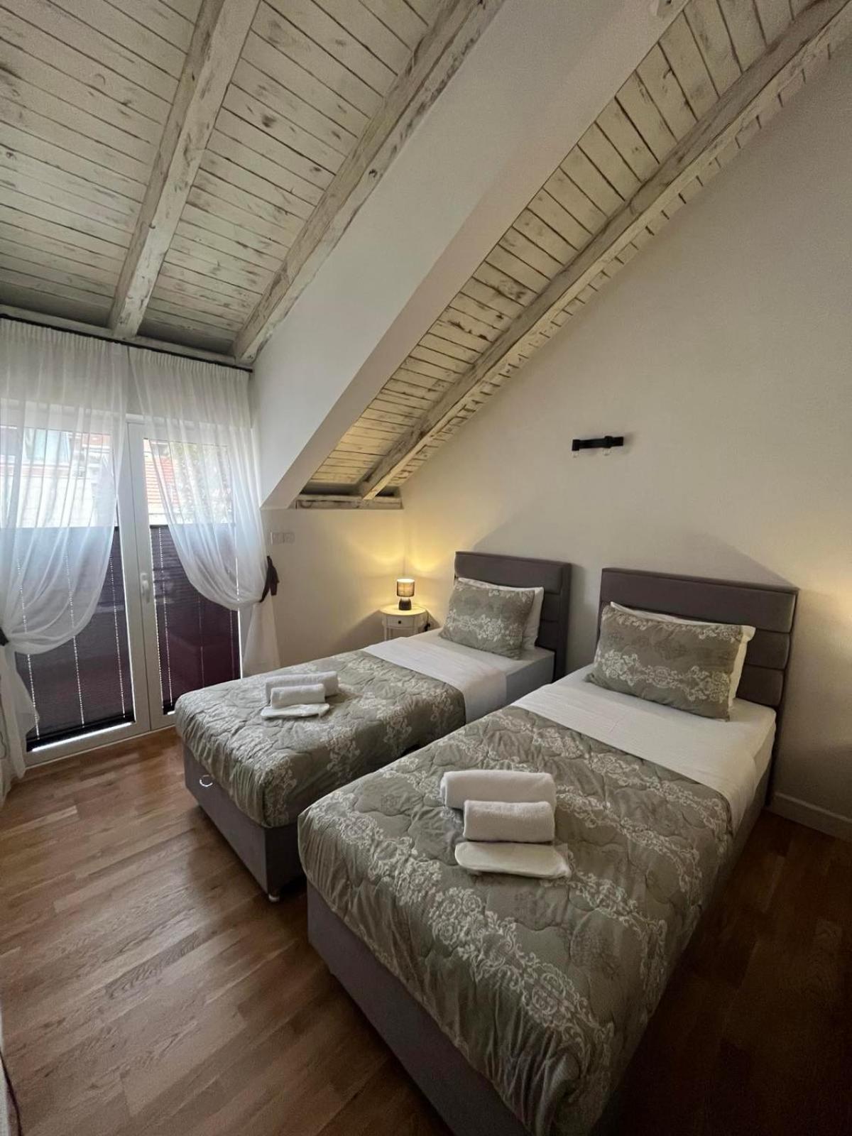 Garni Hotel Tianis Kotor Exterior foto